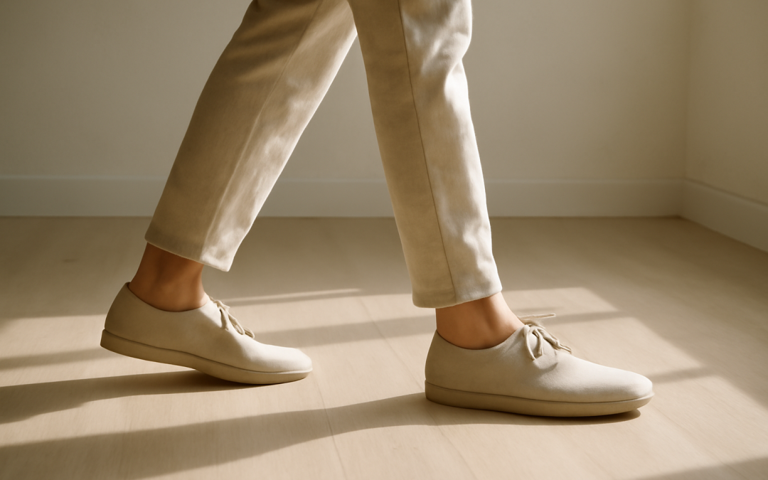 Comment porter des chaussures minimalistes dans un look quotidien ?